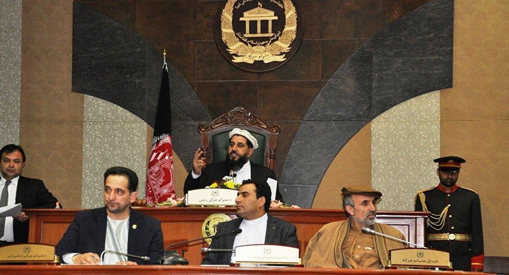 سنای افغانستان: اقدامات خلیلزاد در روند صلح مشکوک است، سازمان ملل در پی مهندسی انتخابات پارلمانی افغانستان است!