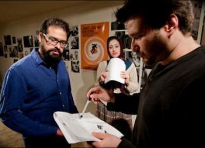 ایرانی ها در حمایت از یک بازیگر بیمار در کانادا روی صحنه می فرایند