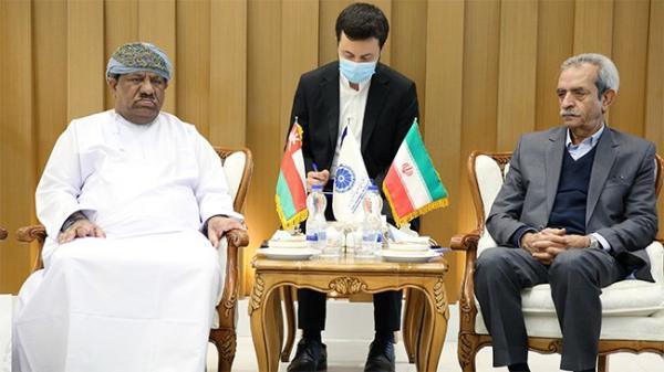 تور ارزان عمان: مسائل بانکی و اقتصادی به توسعه روابط ایران و عمان ضربه می زند