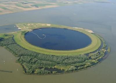 تور هلند: ایزلوگ ؛ گودالی عجیب برای انباشت گل و لای دریاچه کتلمیر هلند