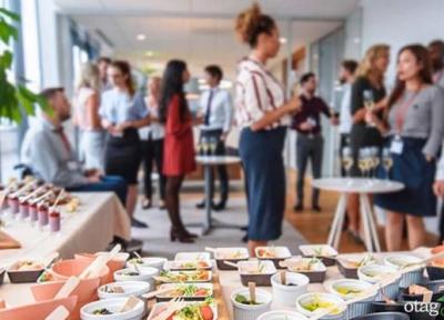 چرا پذیرایی مناسب در نمایشگاه می تواند نقش کلیدی در موفقیت شما داشته باشد؟