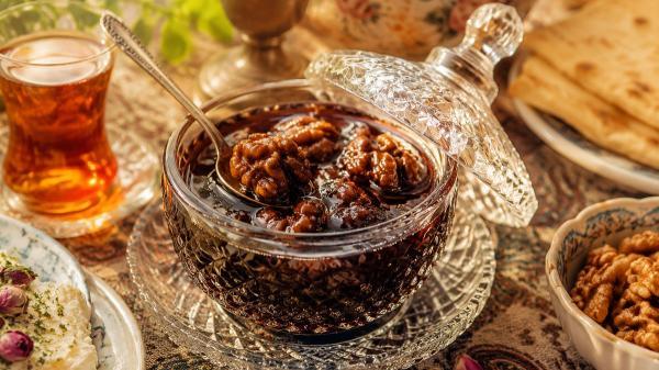طرز تهیه مربا گردو تازه؛ مرحله به مرحله به همراه ترفندها